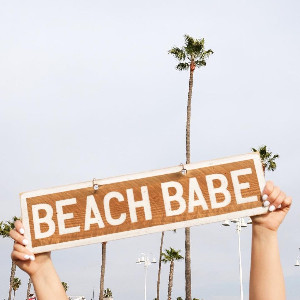 BEACH BABE - Weathered Signs